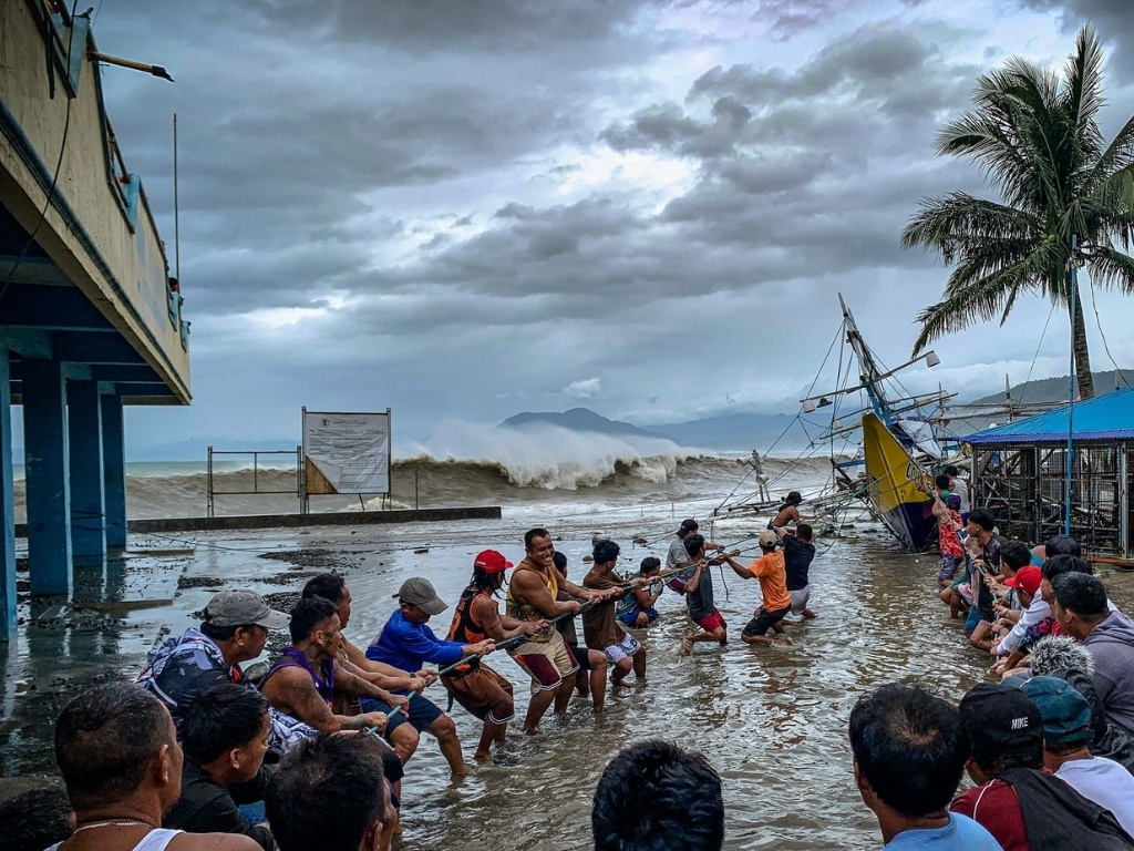 Haos na Filipinima - oluja jača, milion ljudi bježi...