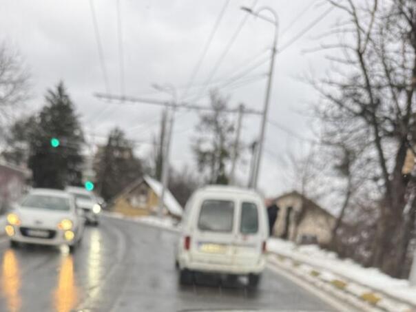 Haos na ulazu u Sarajevo: Vozilo u kvaru izazvalo ogromne gužve