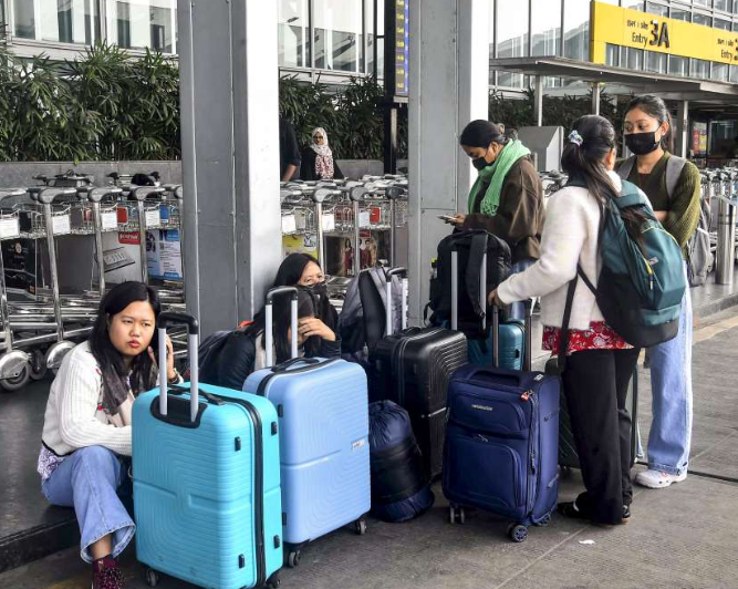Haos oko avioputovanja u Indiji se pogoršava: IndiGo otkazao stotine letova