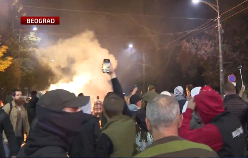 Haos u Beogradu: Maskirani napadači gađali građane!