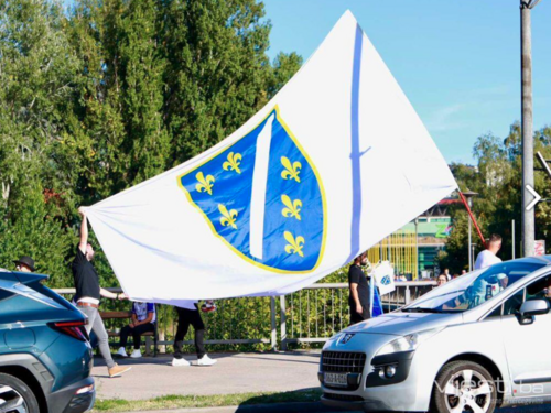 Hapšenje u bh. gradu, pijan uklanjao zastave s ljiljanima