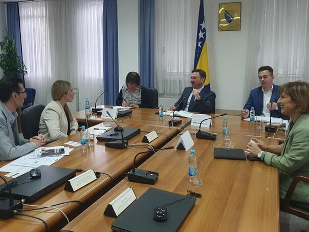 Hasičević sa predstavnicima Ambasade SAD: Stvoriti uslove za strane investicije