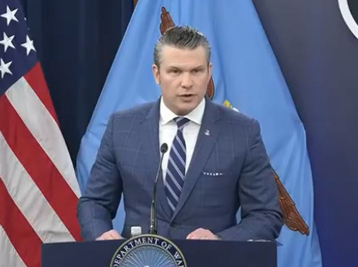 Hegseth tvrdi: Iran nas je molio za ovo primirje