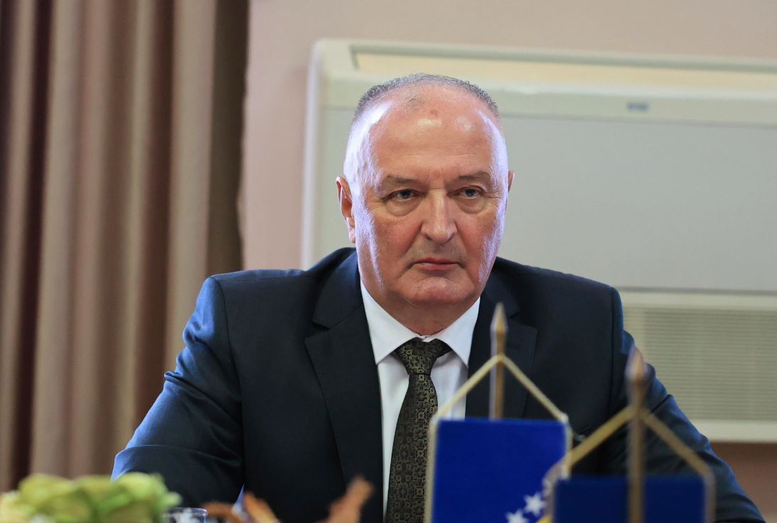 Helez: Ako Dodik krene, vraćamo se na Republiku BiH