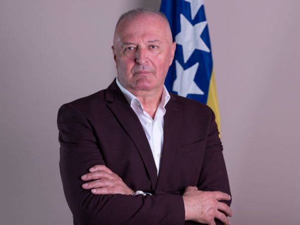 Helez: Odlazak Schmidta nije dramatičan događaj