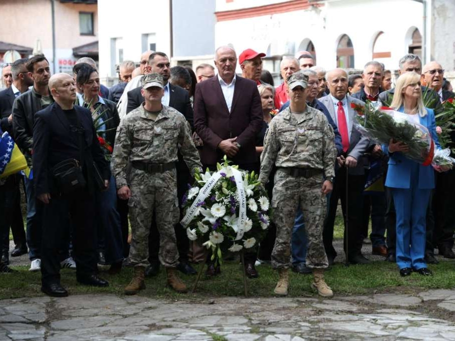 Helez: Svjesni smo da mračna ideologija fašizma nije nestala