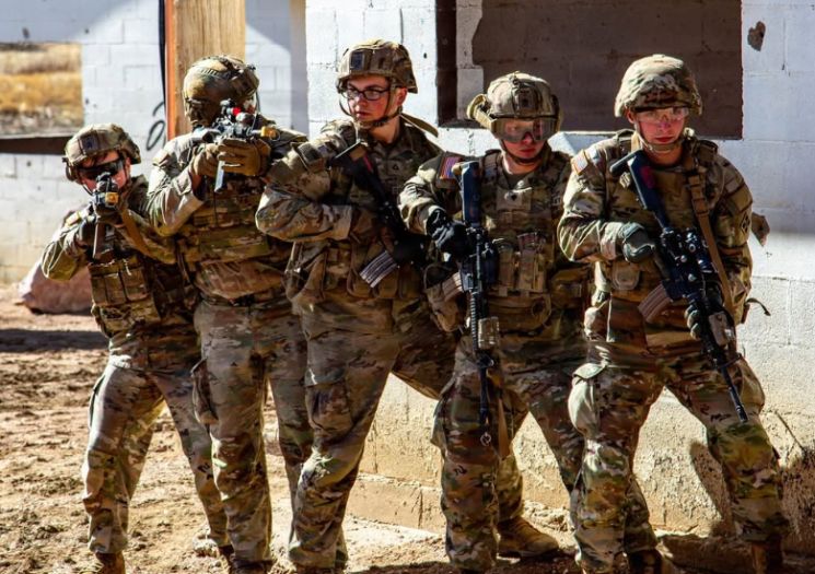 Hiljade američkih padobranaca stiže na Bliski istok: Šta se sprema?