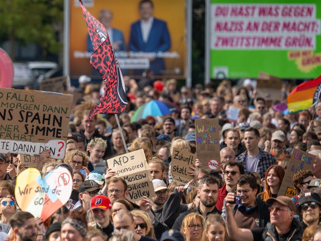 Hiljade ljudi na demonstracijama u Magdeburgu protiv krajnje desnice