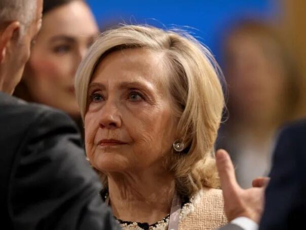Hillary Clinton tvrdi: Nema nikakve veze s Epsteinom