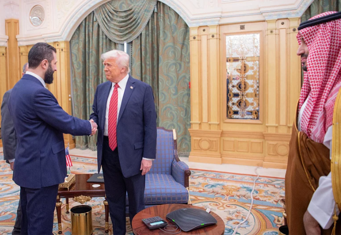 Historijski susret: Trump i al-Sharaa razgovarali iza zatvorenih vrata
