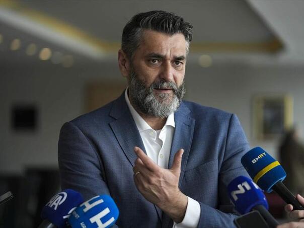 Historijsko iskustvo kao politički kompas