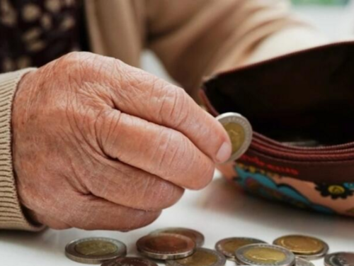 Hit potez crnogorskih penzionera: Vladi uplatili 600 eura "pomoći"