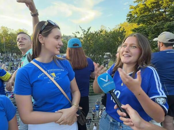 Hit video iz Seattlea: Svaki dan klanjam da Demirović pogodi