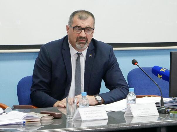 Hitna sjednica: DF traži smjenu Vujovića, nedostajat će ruke SDA?