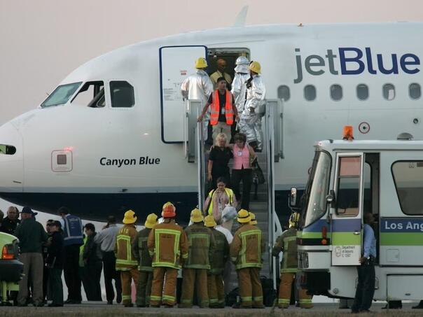 Hitno prizemljen putnički avion na Floridi: 15 putnika JetBlue-a povrijeđeno