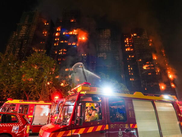 Hong Kong dočekuje 2026. bez vatrometa, nakon najsmrtonosnijeg požara posljednjih decenija