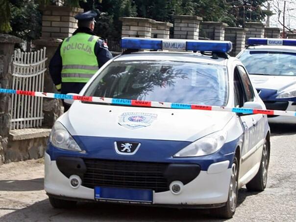Horor u Beogradu: Mladić osumnjičen za ubistvo sjekirom, sam se prijavio