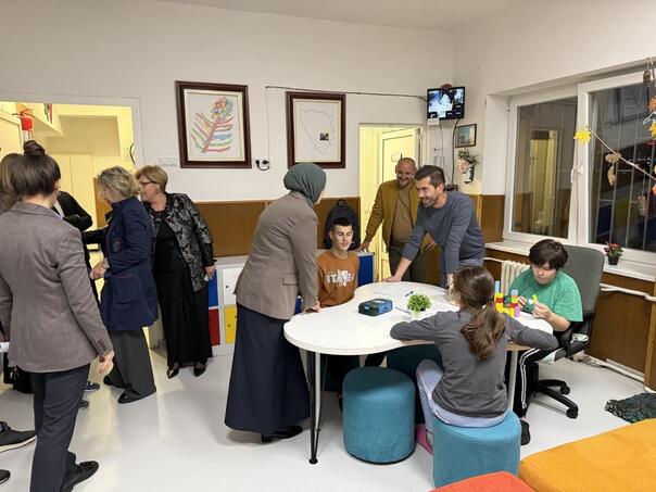 Hota-Muminović u Mjedenici: Djeca s teškoćama zaslužuju stalnu pažnju i predan rad, a ne povremene kampanje