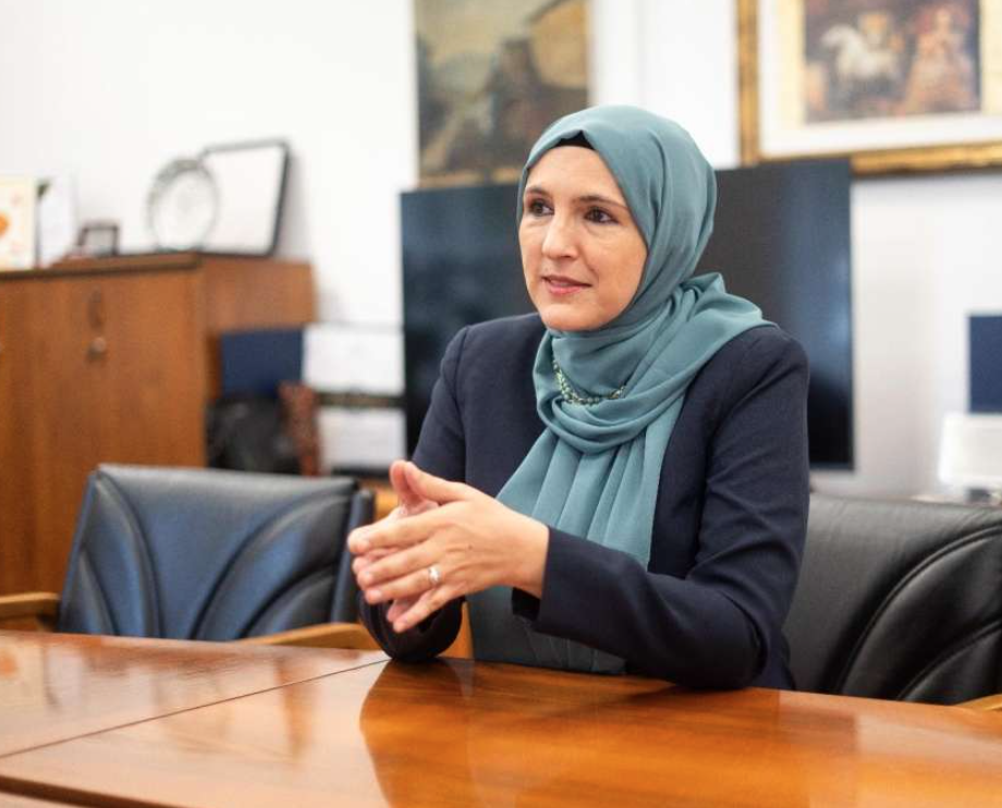 Hota-Muminović: Vlade ne trebaju donositi mjere koje vrijeđaju inteligenciju ljudi