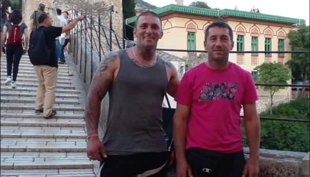 Hrabri Mostarci spasili turistu iz Neretve nakon neuspjelog skoka sa Starog mosta