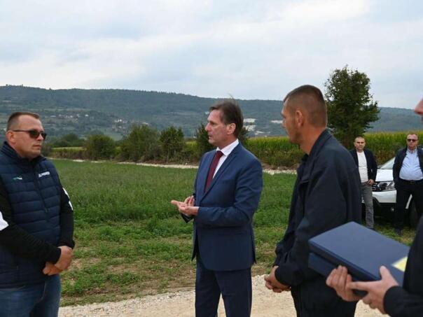 Hrnjić posjetio 'Zlatno polje': U toku realizacija milionske investicije