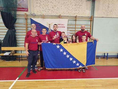 Hrvači Bosne osvojili tri zlata i srebro na turniru u Italiji
