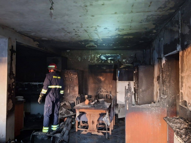 Hrvatska: Lampice na jelki izazvale požar u kući u Viru