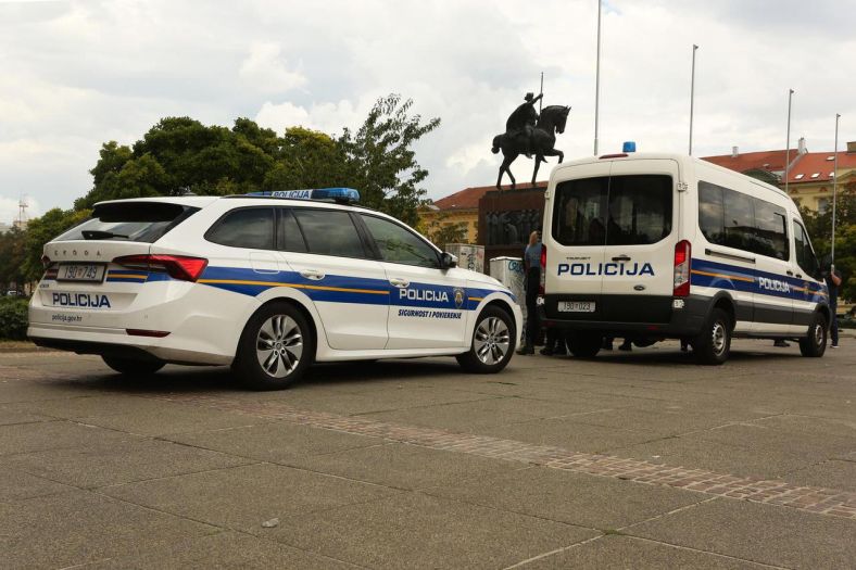 Hrvatska: Muškarac (62) bez vozačke prevozio kokain