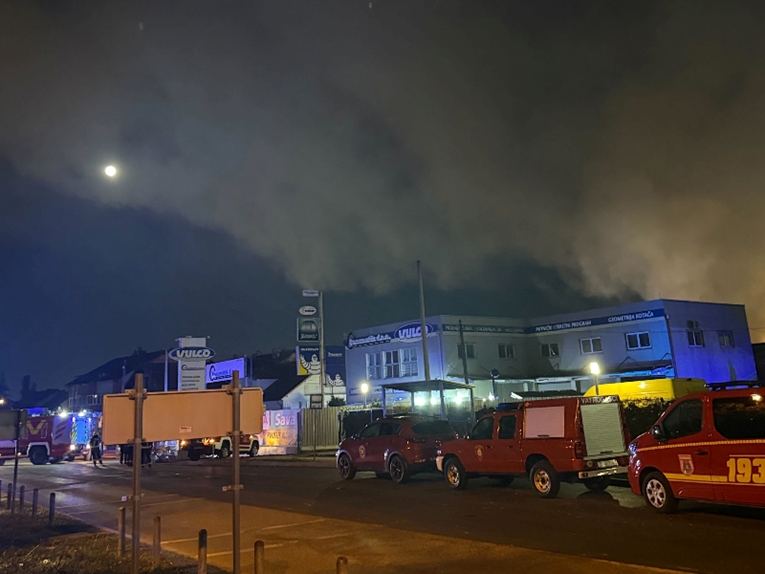 Hrvatska: Požar u Svetoj Nedelji pod kontrolom, zrak jako zagađen