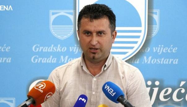 Hujdur nezadovoljan zbog nedefiniranog roka gašenja deponije Uborak