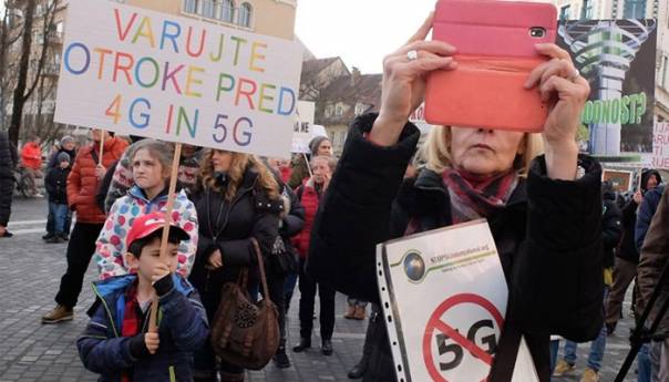 I Ljubljana se pridružila globalnom prosvjedu protiv 5G tehnologije