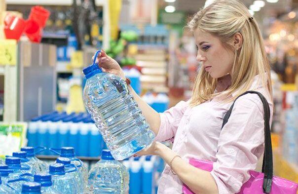 Iako puno izvozimo, zabrinjavaju podaci o uvozu flaširane vode u BiH