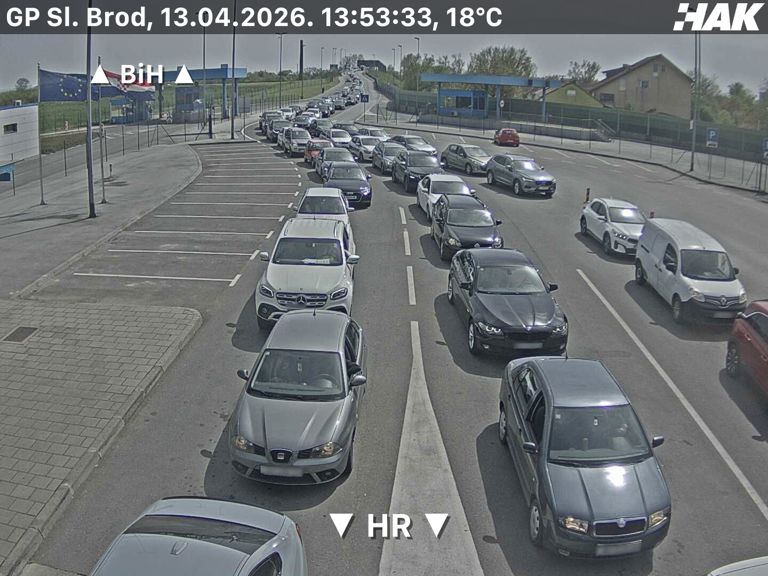 Idete li vani, naoružajte se strpljenjem: Duge kolone na izlazu iz BiH