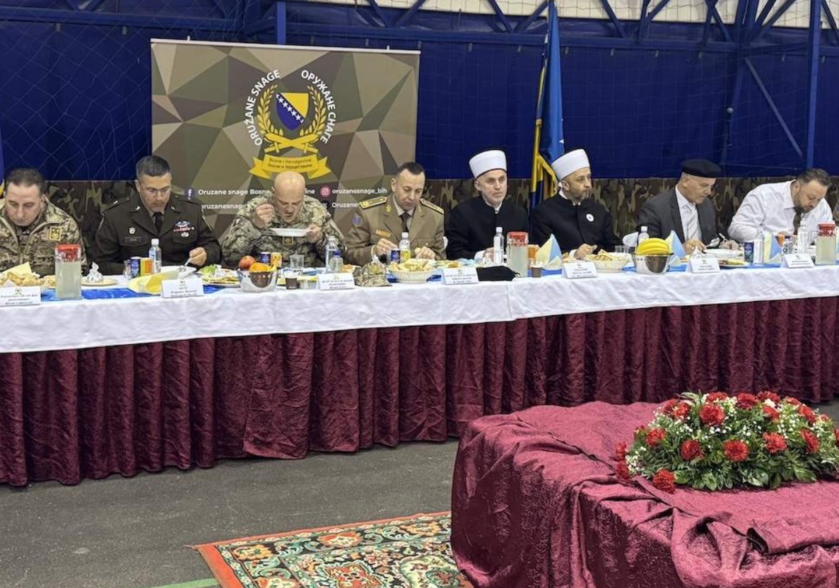 Iftar u kasarni "Kozara": Poruka zajedništva i poštovanja u Banjoj Luci