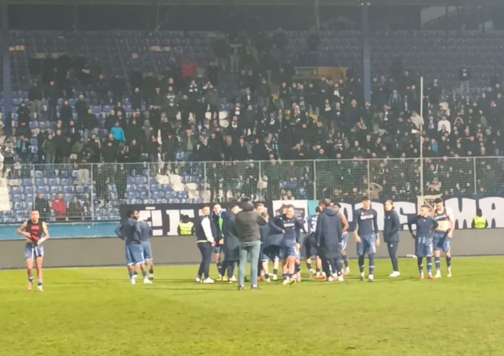 Igrači Želje morali ostaviti dresove pred tribinom