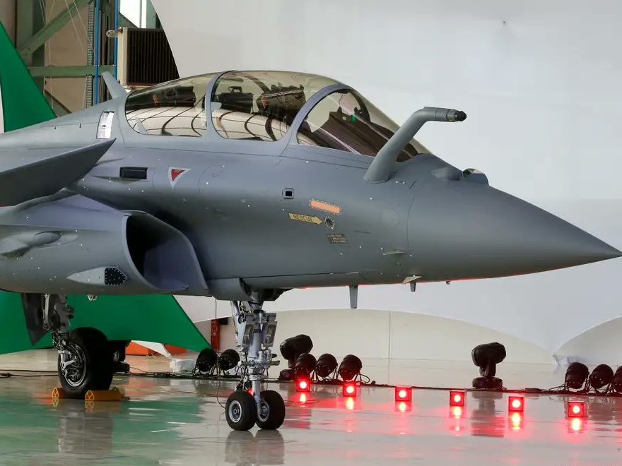 Indija nabavlja 114 francuskih borbenih aviona Rafale