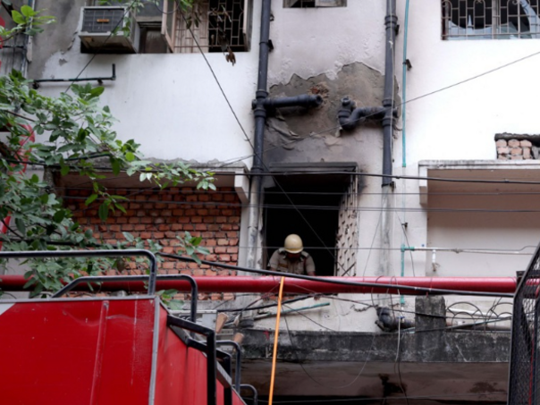 Indija: Najmanje 14 ljudi poginulo u požaru