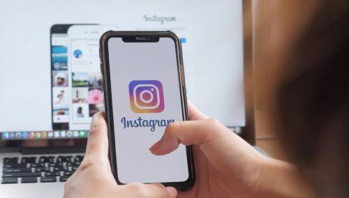 Instagram mijenja logo i font