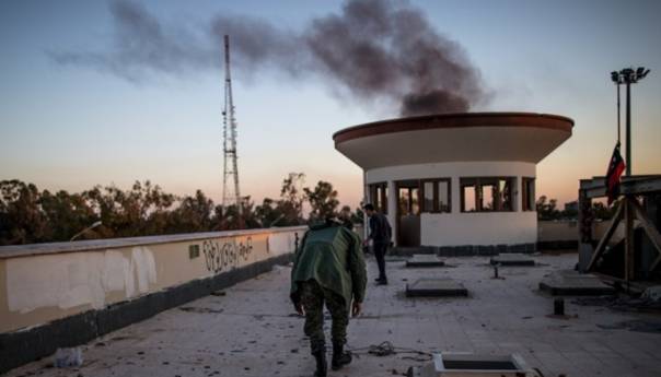 Intenzivno bombardovanje potreslo Tripoli, borbe oko zračne baze