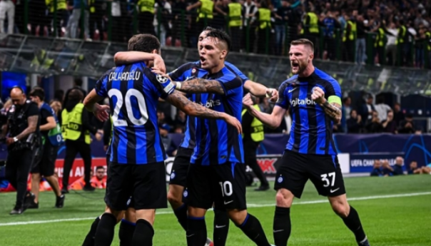 Inter srušio Barcelonu, nevjerovatna pobjeda Napolija u Amsterdamu