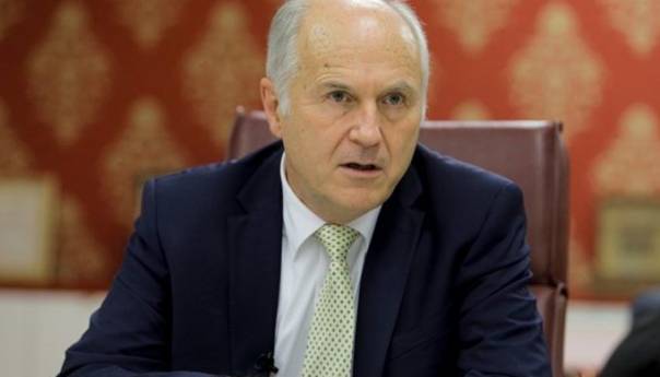 Inzko: Neki političari imaju razlog da budu zabrinuti, Schmidt ne