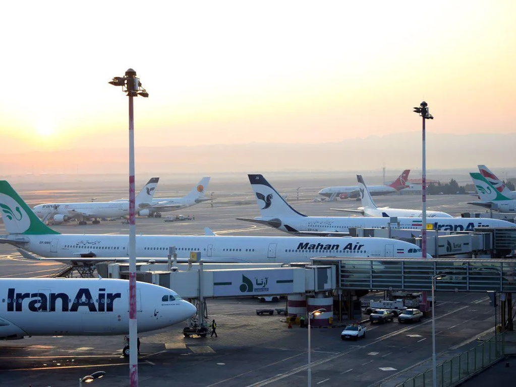 Iran djelomično otvara zračni prostor i aerodrome
