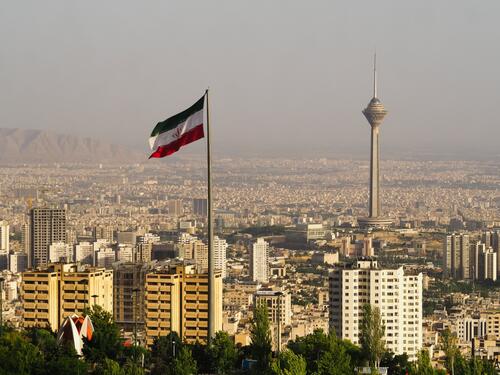 Iran pogubio stranog državljanina zbog smrti policajaca tokom protesta