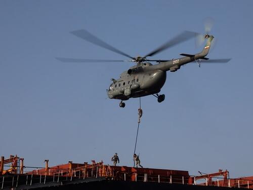 Iran zatvorio Hormuški moreuz zbog vojnih vježbi