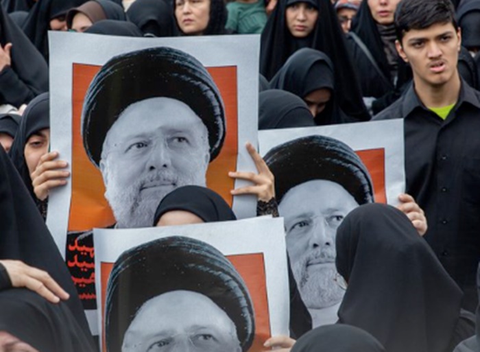 Iranci okupljeni u pogrebnoj povorci, započeo višednevni ispraćaj predsjednika