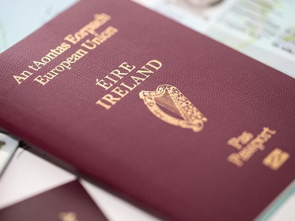 Irska mora povući više od 13 hiljada pasoša zbog štamparske greške
