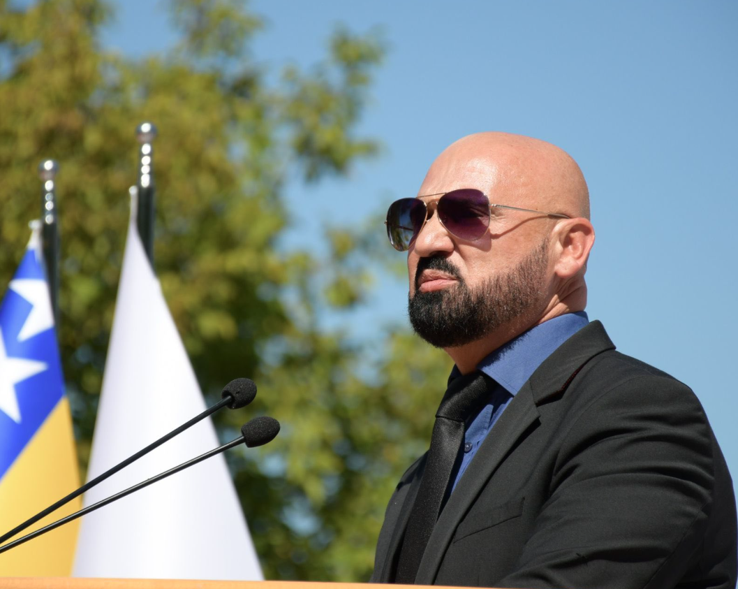 Isak poručio Dodiku: O državnoj imovini se ne odlučuje u Laktašima