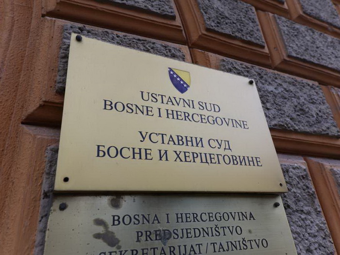 Isplatiti odštetu zaštićenim svjedokinjama zbog otkrivanja njihovih ličnih podataka