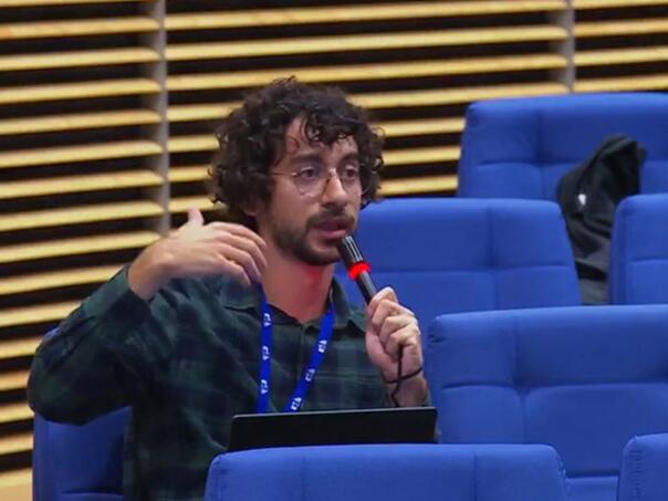 Novinar otpušten nakon što je pitao treba li Izrael finansirati obnovu Gaze