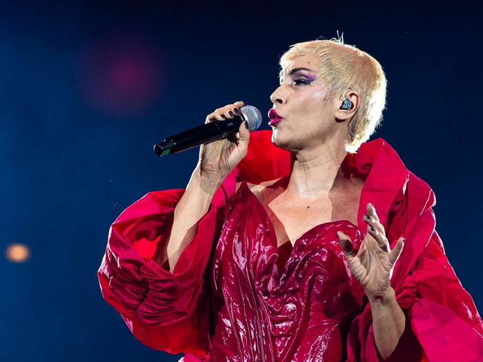 Ivana Banfić iznenadila novom frizurom